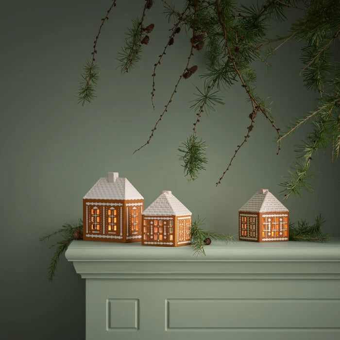 Gingerbread Lighthouse Tealight Holder