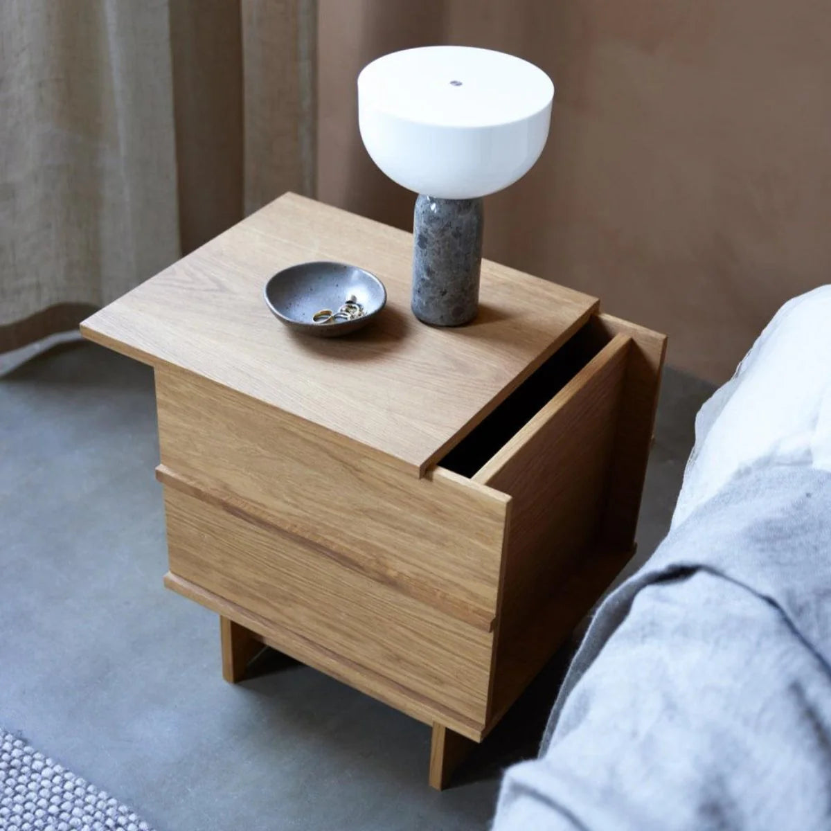 Small Correlation Bench