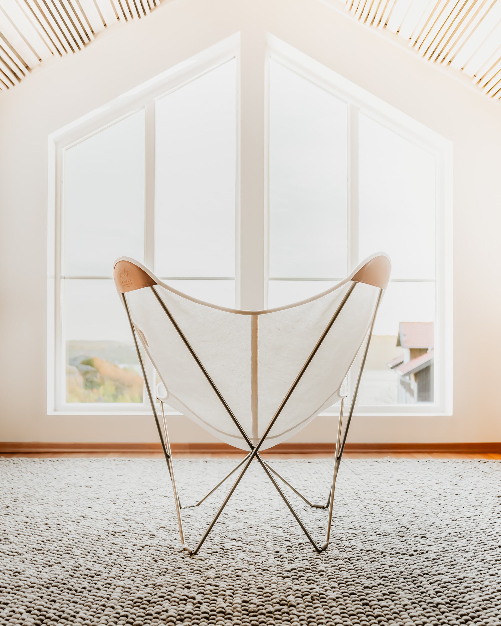 Mariposa Chair in Indoor Canvas