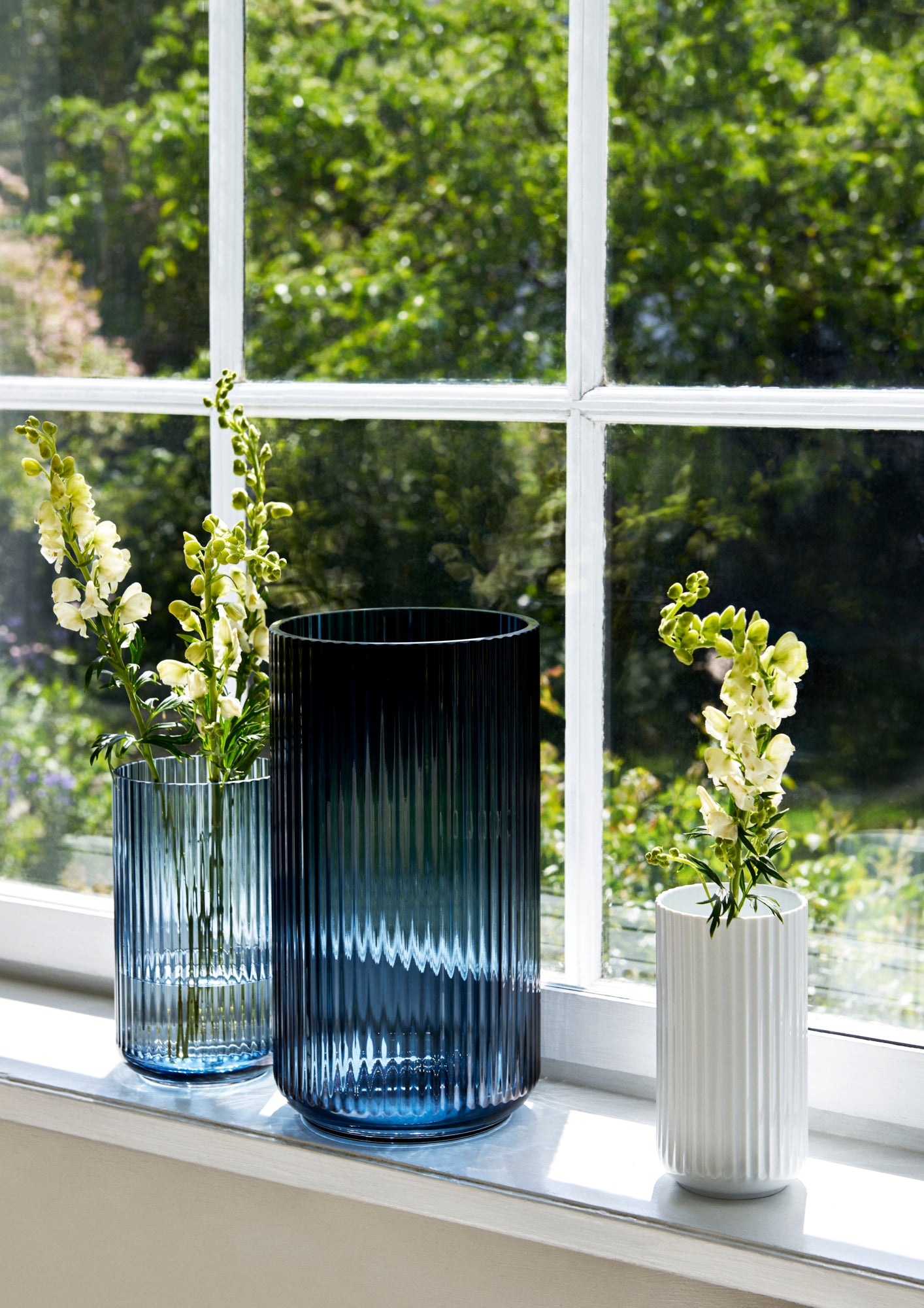 Glass Vase in Midnight Blue